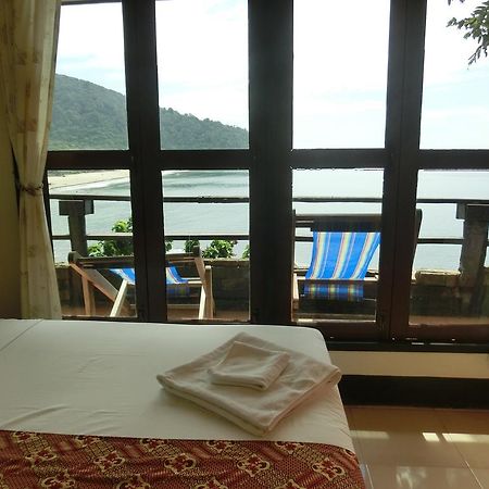 Bamboo Bay Resort Ко-Ланта Экстерьер фото