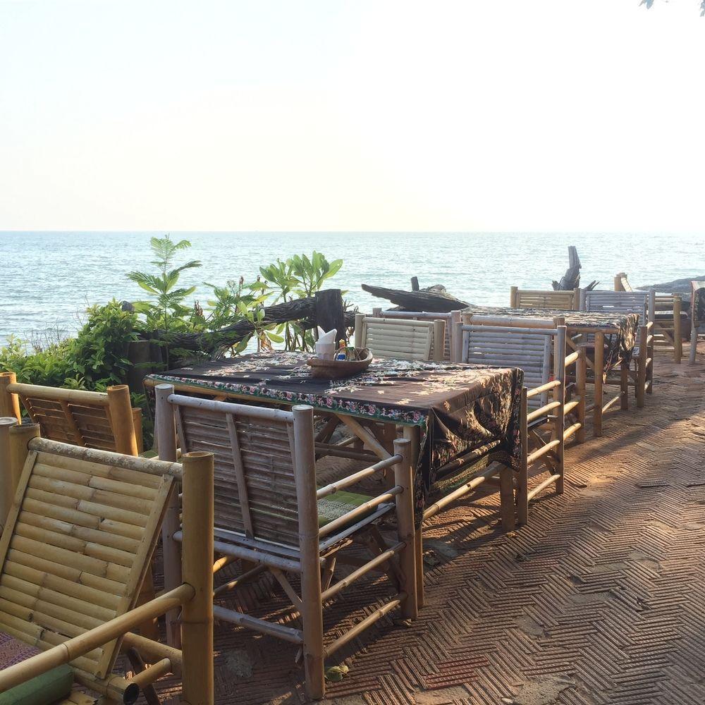Bamboo Bay Resort Ко-Ланта Экстерьер фото
