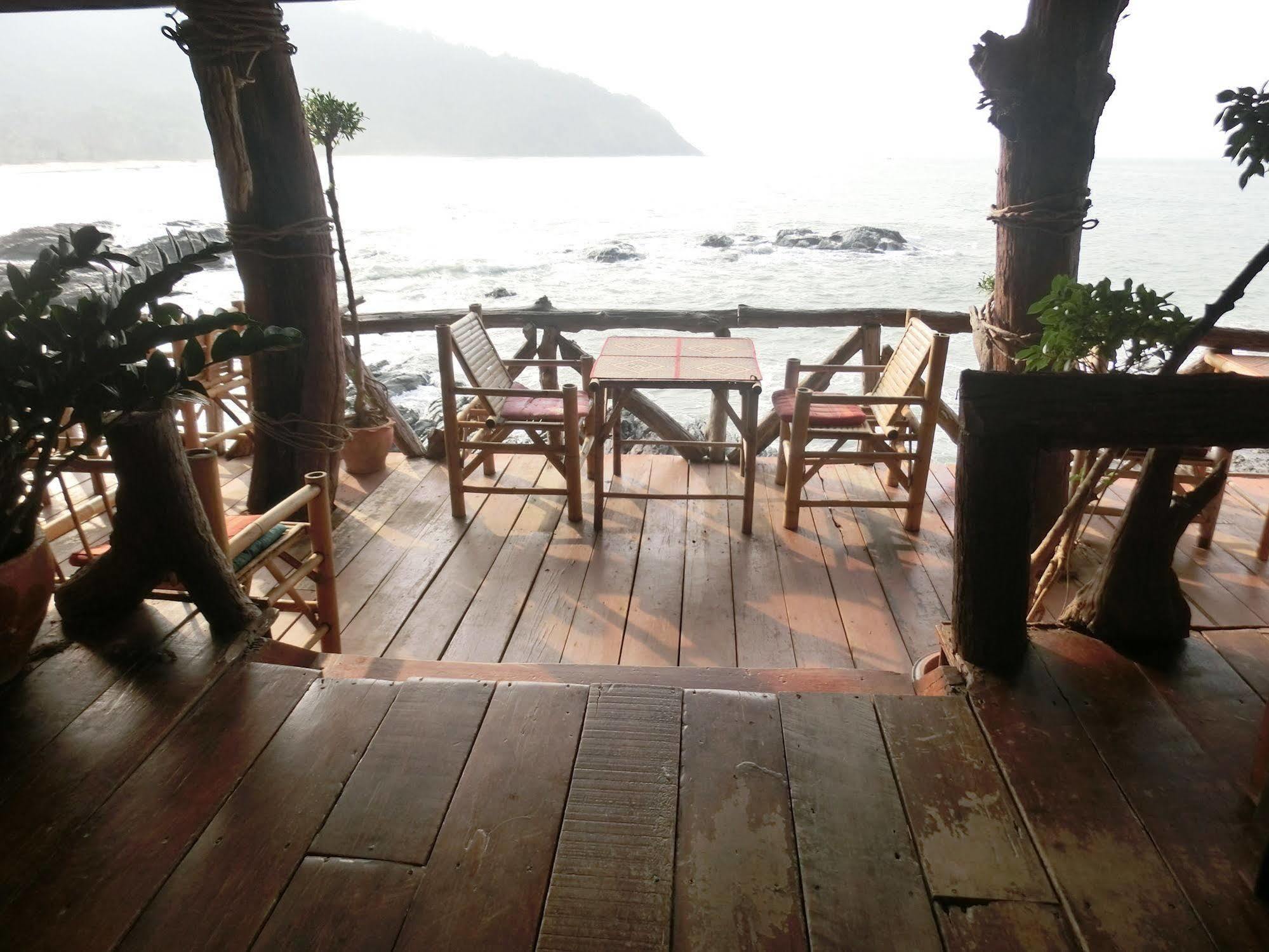 Bamboo Bay Resort Ко-Ланта Экстерьер фото