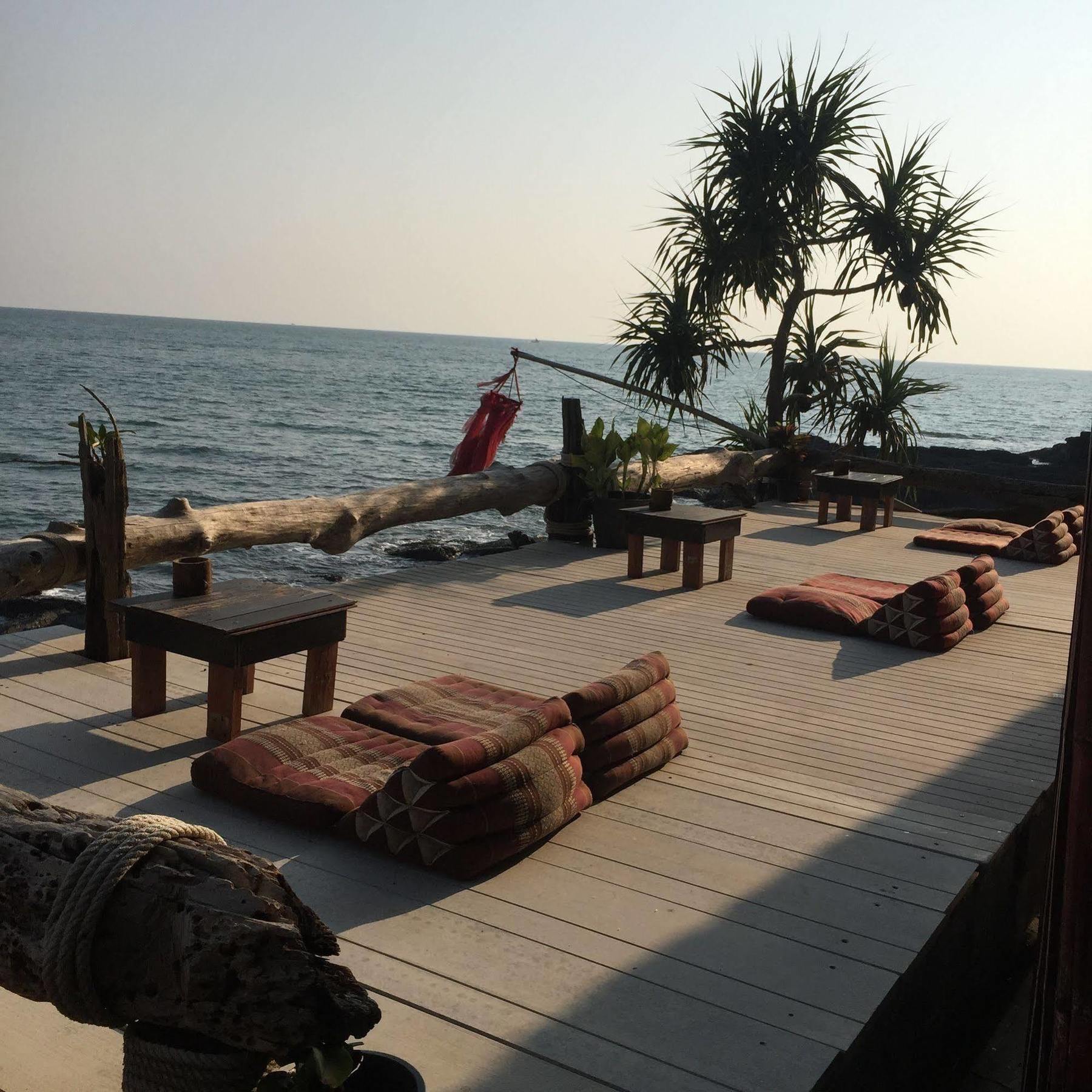 Bamboo Bay Resort Ко-Ланта Экстерьер фото