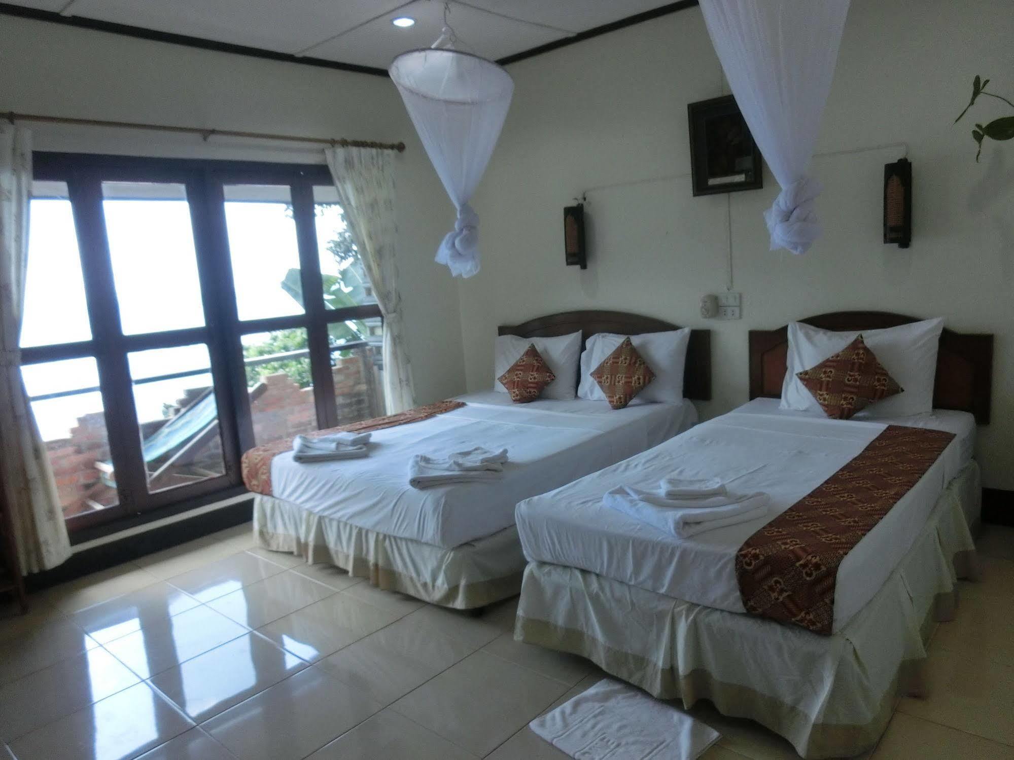 Bamboo Bay Resort Ко-Ланта Экстерьер фото