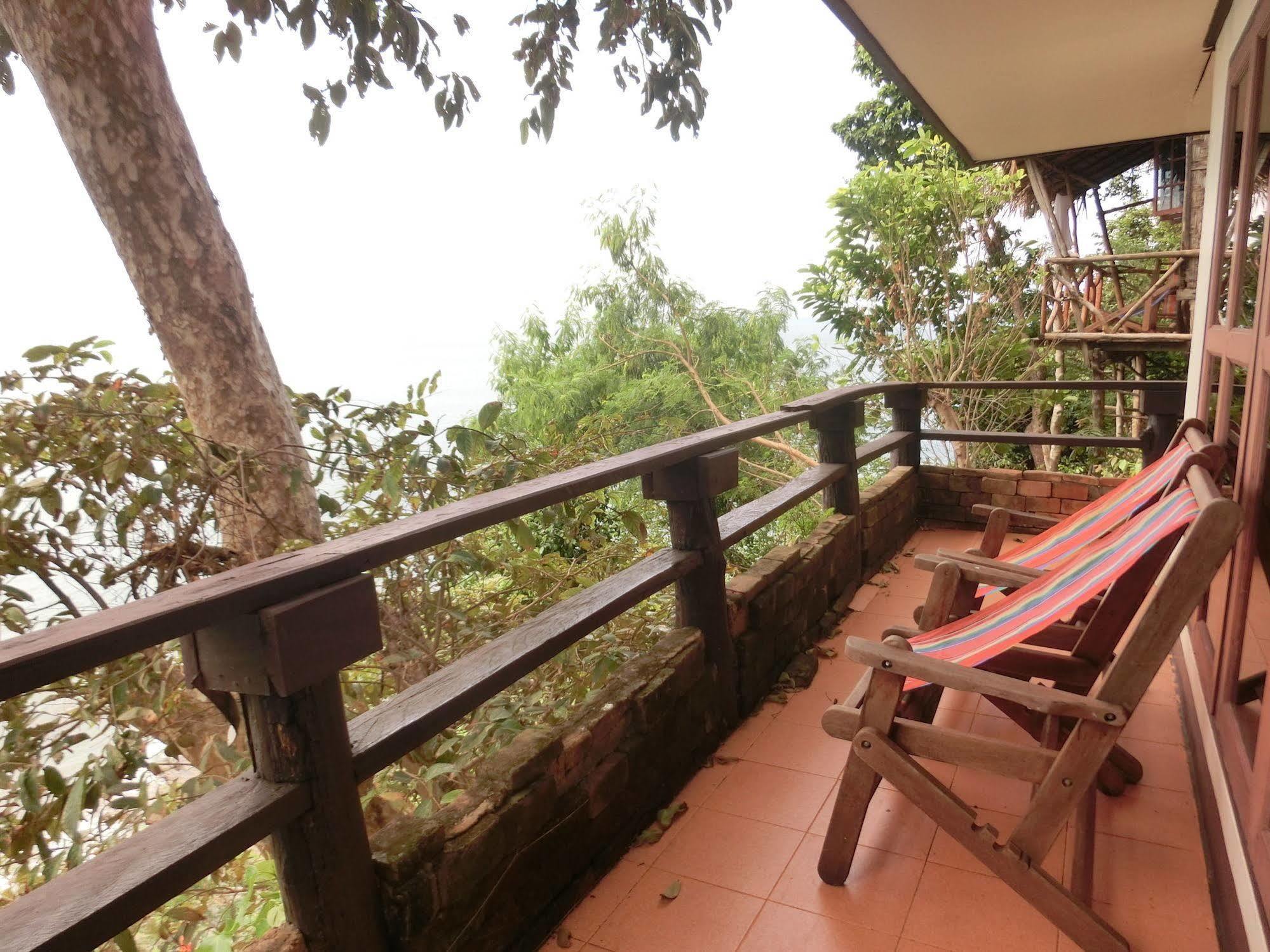 Bamboo Bay Resort Ко-Ланта Экстерьер фото